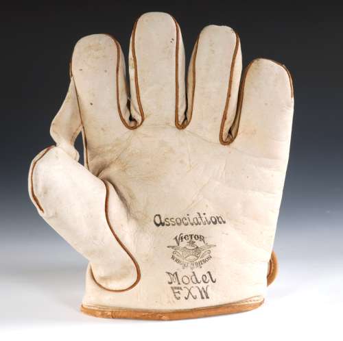 Victor, Wright & Ditson Model FXW Front